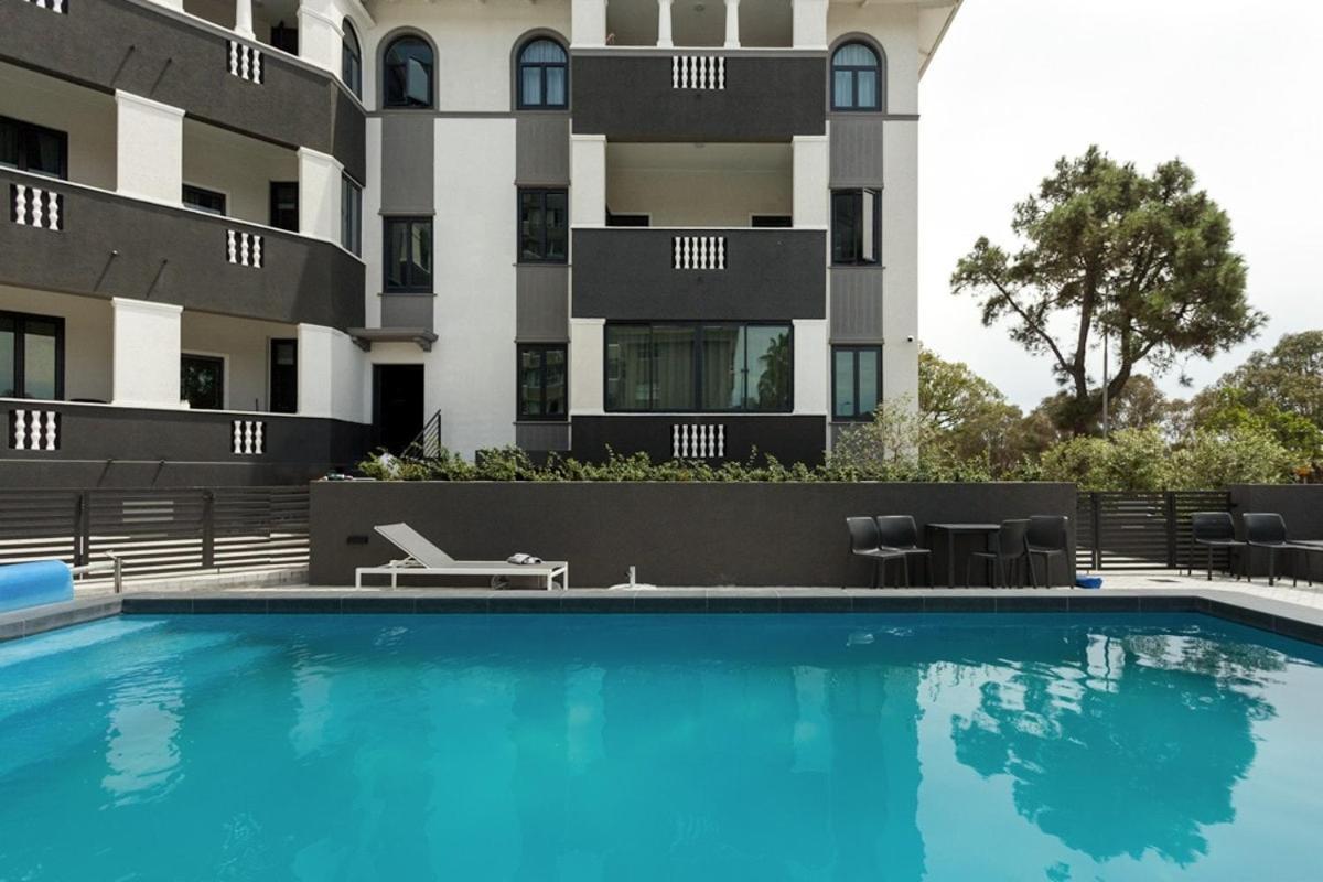 Warwick 30c Apartment